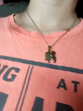 Snapshot of Lily-o chatting on November 18, 2025, 9:07 pm Lily-o online show from November 18, 2025, 9:07 pm