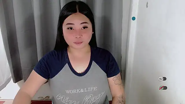 Yhana Slut online show from September 22, 2025, 1:06 pm