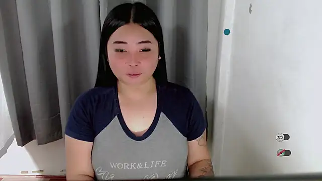 Yhana Slut online show from September 23, 2025, 5:14 am