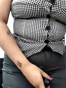 AMATISTA  16 online show from April 9, 2026, 12:33 pm