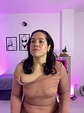 leiablack online show from February 3, 2026, 12:21 pm