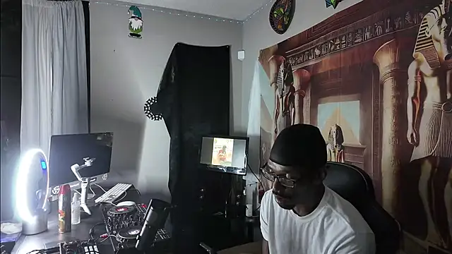 Triggerhappycj100 online show from March 30, 2026, 9:11 am