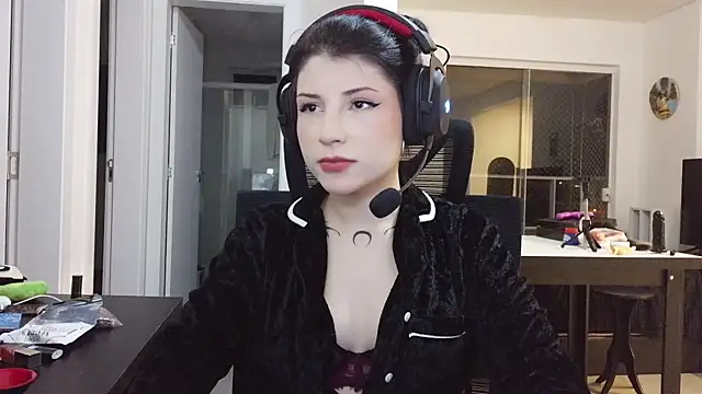 Snapshot of Privad_ravenna chatting on May 26, 2026, 9:57 pm Privad ravenna online show from May 26, 2026, 9:57 pm