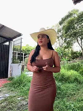 laure torres online show from February 7, 2026, 1:41 pm