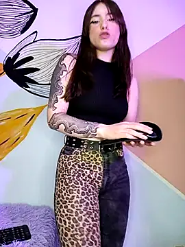 Snapshot of Amber-08 chatting on September 25, 2025, 2:12 pm Amber-08 online show from September 25, 2025, 2:12 pm