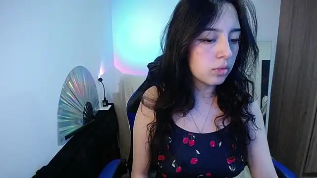 Snapshot of immisssilver chatting on October 2, 2025, 1:53 am immisssilver online show from October 2, 2025, 1:53 am