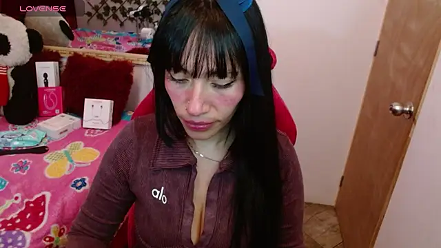 Snapshot of IVET_CUTE1 chatting on July 23, 2026, 1:58 am IVET CUTE1 online show from July 23, 2026, 1:58 am