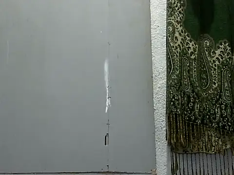 Snapshot of juicycum069 chatting on October 25, 2025, 12:10 am juicycum069 online show from October 25, 2025, 12:10 am