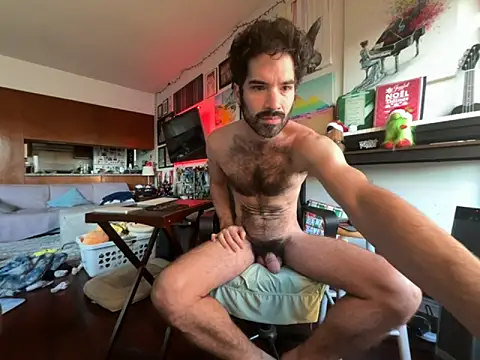 Snapshot of Pupscritch chatting on November 24, 2025, 3:12 pm Pupscritch online show from November 24, 2025, 3:12 pm