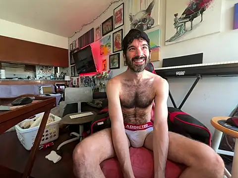 Snapshot of Pupscritch chatting on February 12, 2026, 6:18 pm Pupscritch online show from February 12, 2026, 6:18 pm