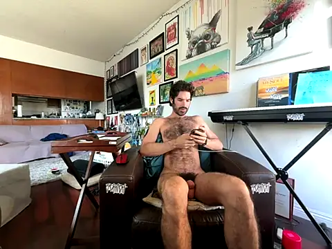 Snapshot of Pupscritch chatting on October 22, 2025, 4:17 pm Pupscritch online show from October 22, 2025, 4:17 pm