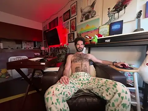 Snapshot of Pupscritch chatting on December 19, 2025, 2:52 pm Pupscritch online show from December 19, 2025, 2:52 pm