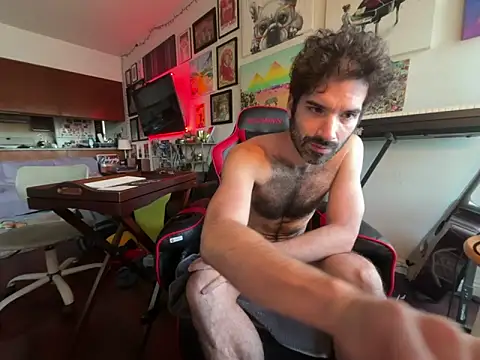 Snapshot of Pupscritch chatting on February 4, 2026, 4:13 pm Pupscritch online show from February 4, 2026, 4:13 pm