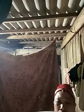 Snapshot of Mamapm20 chatting on September 14, 2025, 11:43 am Mamapm20 online show from September 14, 2025, 11:43 am