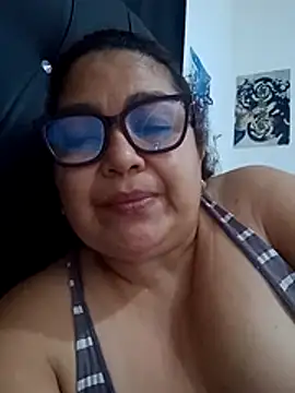 Snapshot of ladytropical1 chatting on February 20, 2026, 3:58 pm ladytropical1 online show from February 20, 2026, 3:58 pm