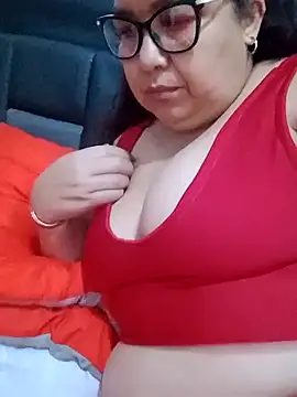 Snapshot of ladytropical1 chatting on October 13, 2025, 10:17 am ladytropical1 online show from October 13, 2025, 10:17 am