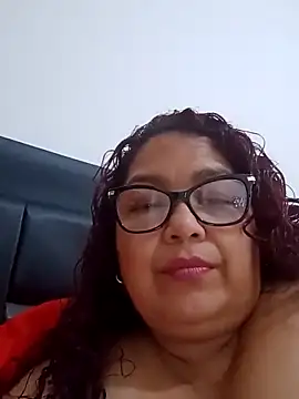 Snapshot of ladytropical1 chatting on October 4, 2025, 4:41 pm ladytropical1 online show from October 4, 2025, 4:41 pm