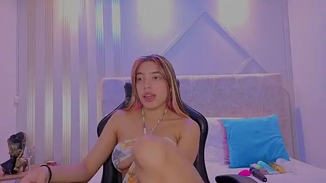 Snapshot of nami_sweet_ chatting on September 27, 2025, 8:37 pm nami sweet online show from September 27, 2025, 8:37 pm