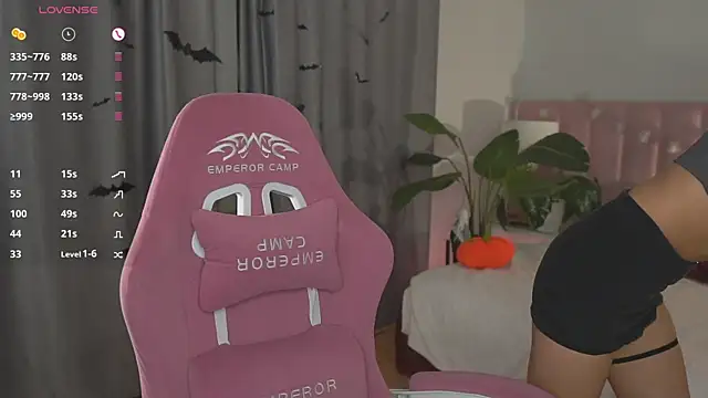 Snapshot of LilLisa chatting on October 25, 2025, 4:07 pm LilLisa online show from October 25, 2025, 4:07 pm