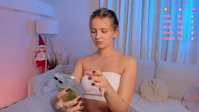 Snapshot of LilLisa chatting on November 19, 2025, 4:18 pm LilLisa online show from November 19, 2025, 4:18 pm