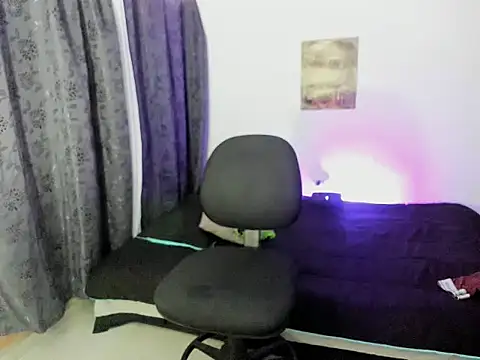 Snapshot of juantalents chatting on November 4, 2025, 4:11 pm juantalents online show from November 4, 2025, 4:11 pm