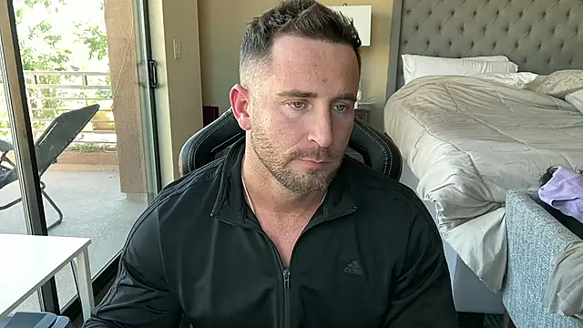 Snapshot of brettmycles28 chatting on October 26, 2025, 8:20 pm brettmycles28 online show from October 26, 2025, 8:20 pm