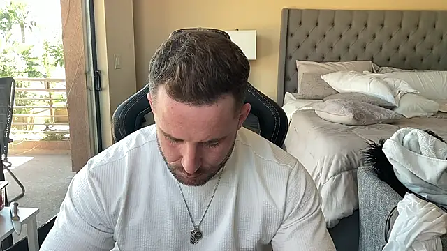 Snapshot of brettmycles28 chatting on September 16, 2025, 7:59 pm brettmycles28 online show from September 16, 2025, 7:59 pm