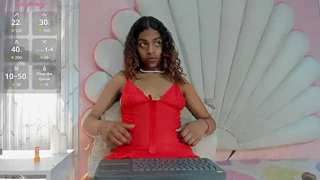 MisRoos online show from September 10, 2025, 3:44 pm