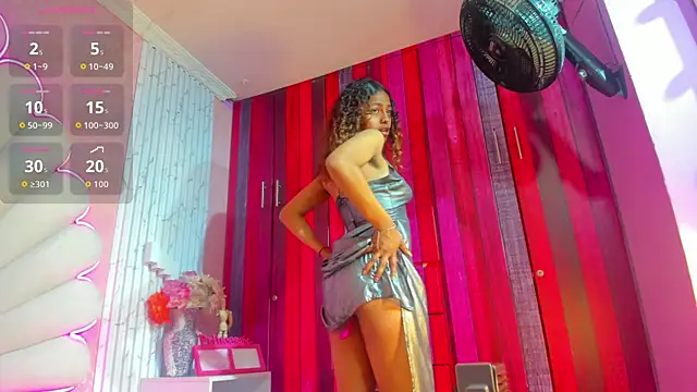 MisRoos online show from September 20, 2025, 7:08 pm