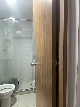 Snapshot of AlissonPeach01 chatting on September 23, 2025, 11:56 pm AlissonPeach01 online show from September 23, 2025, 11:56 pm