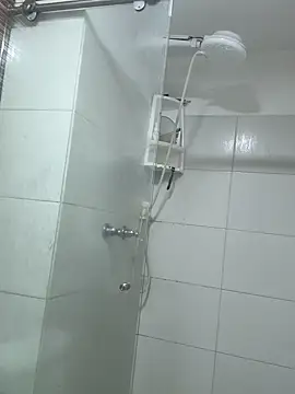 Snapshot of AlissonPeach01 chatting on October 9, 2025, 4:18 pm AlissonPeach01 online show from October 9, 2025, 4:18 pm