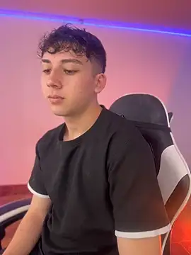 Snapshot of Casper___kyy chatting on November 20, 2025, 4:18 pm Casper kyy online show from November 20, 2025, 4:18 pm