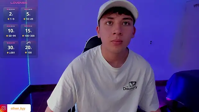 Snapshot of Casper___kyy chatting on December 2, 2025, 3:25 pm Casper kyy online show from December 2, 2025, 3:25 pm