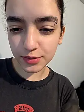 abrilour online show from April 19, 2026, 2:23 am