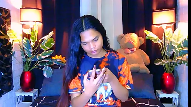 Morena cockts online show from December 1, 2025, 11:55 am