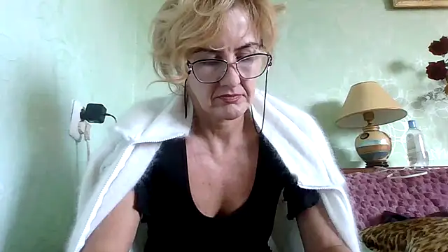 TianaQLove online show from November 1, 2025, 12:54 pm