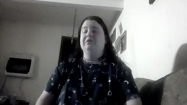 Snapshot of LittleBunny3 chatting on December 1, 2025, 11:38 pm LittleBunny3 online show from December 1, 2025, 11:38 pm