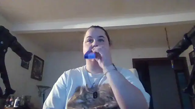 Snapshot of LittleBunny3 chatting on August 5, 2026, 11:54 pm LittleBunny3 online show from August 5, 2026, 11:54 pm