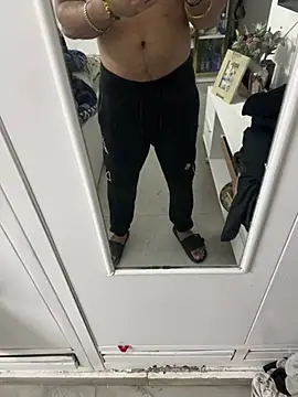 7 INCH MONSTER online show from February 12, 2026, 8:36 am