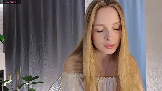 CindyGreen online show from November 13, 2025, 6:17 am