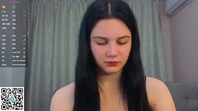 EnricaElis online show from May 16, 2026, 9:03 pm