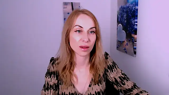 Snapshot of Create_your_own_sun chatting on September 27, 2025, 12:22 pm Create your own sun online show from September 27, 2025, 12:22 pm