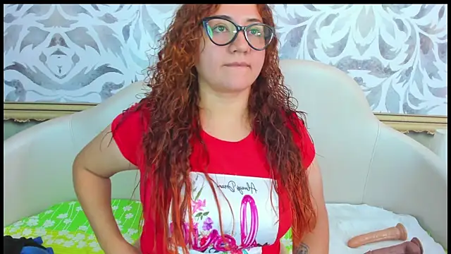 Snapshot of mishell_lovely chatting on December 14, 2025, 1:17 pm mishell lovely online show from December 14, 2025, 1:17 pm