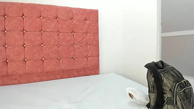 mishell lovely online show from January 14, 2026, 12:20 pm