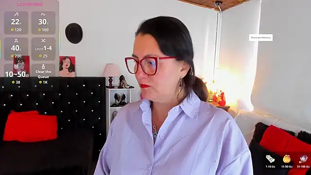 Snapshot of D_Martii chatting on November 27, 2025, 2:17 pm D Martii online show from November 27, 2025, 2:17 pm