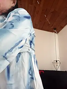 Snapshot of D_Martii chatting on October 27, 2025, 1:23 pm D Martii online show from October 27, 2025, 1:23 pm