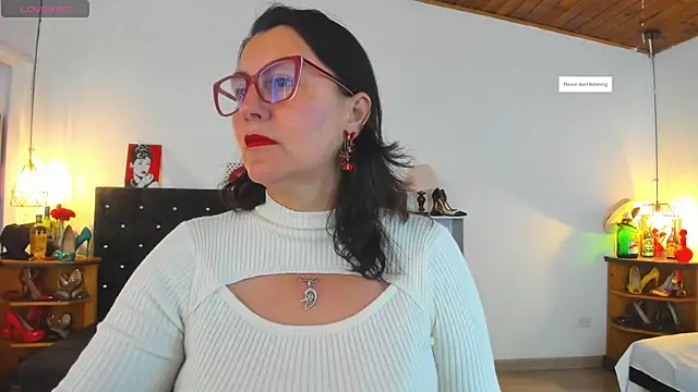 Snapshot of D_Martii chatting on November 22, 2025, 12:26 pm D Martii online show from November 22, 2025, 12:26 pm