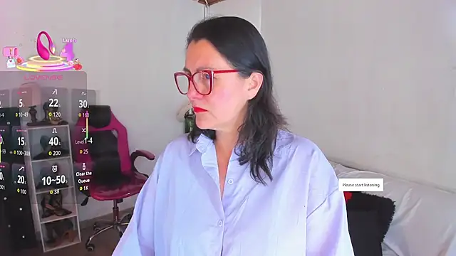 Snapshot of D_Martii chatting on November 17, 2025, 12:53 pm D Martii online show from November 17, 2025, 12:53 pm