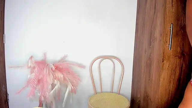 khate smith online show from November 29, 2025, 5:02 pm