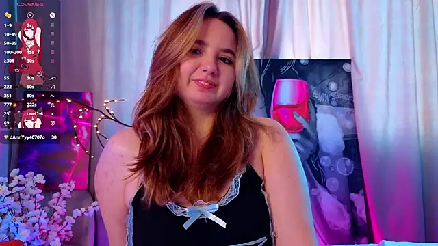 Snapshot of LucilleMcBride chatting on November 16, 2025, 7:02 am LucilleMcBride online show from November 16, 2025, 7:02 am